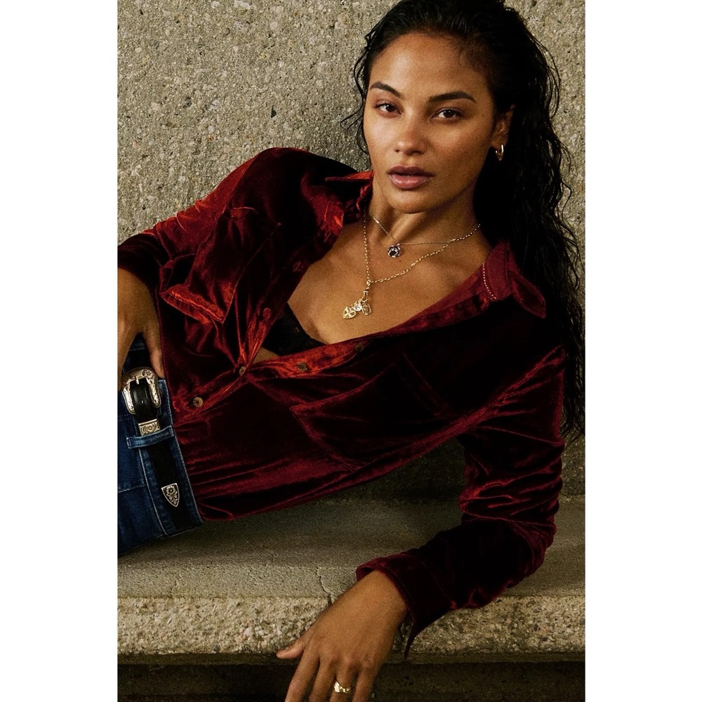 NWT Anthropologie Pilcro The Hadley Relaxed Button Down Shirt Velvet Edition Red